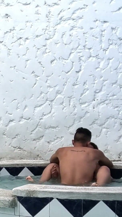 I GAVE A TREMENDOUS FUCK TO MY SISTER-IN-LAW IN THE JACUZZI ON A FAMILY WALK | Clip 2