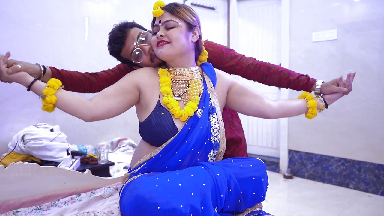 Real Indian Chubby Girl Wedding Night Love and Sex