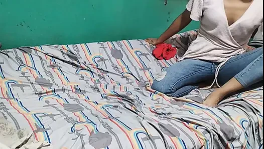 Alat kelamin yang lezat sekali yang dihisap adik tiri perempuanku