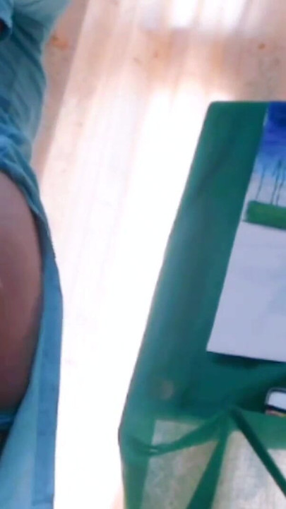 Nezaboravan trenutak iz filma "Seksi žena pokazuje svoje tijelo".
