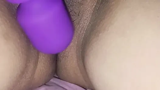 Stranger uses vibrator to fuck my girlfriend pussy and cuckold me - Hindi audio