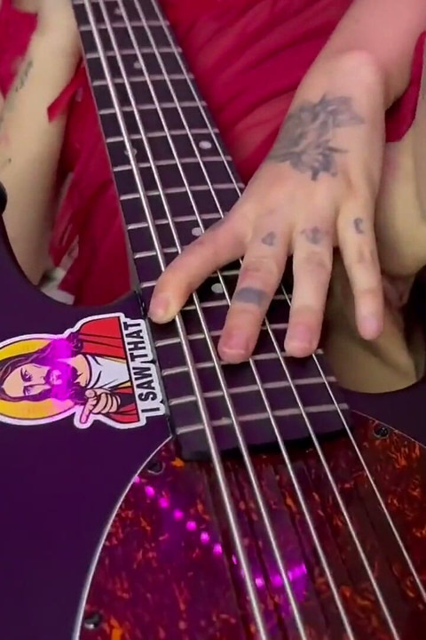 Fuck-my-guitar