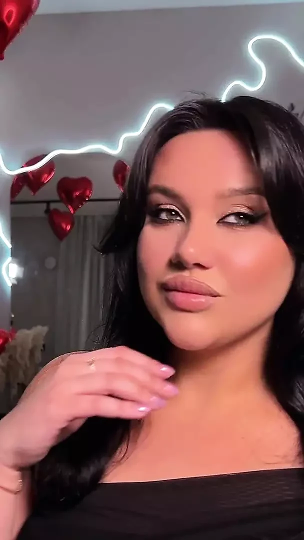 AminaCharm video
