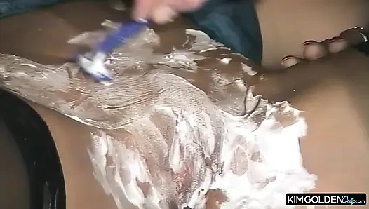 Heisse Lesbenorgie mit harten Schwaenzen