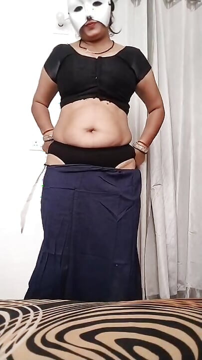 Nisha bhabhi full dance masti