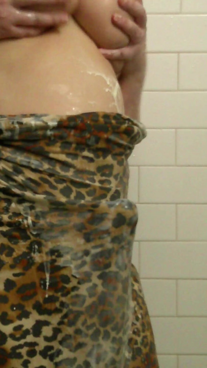 HOT FAT BBW MILF & PREGNANT TRANSGENDER FUTUNARI WITH HUGE NATURAL SAGGY TITS MASTURBATES IN BATHROOM | Clip 1