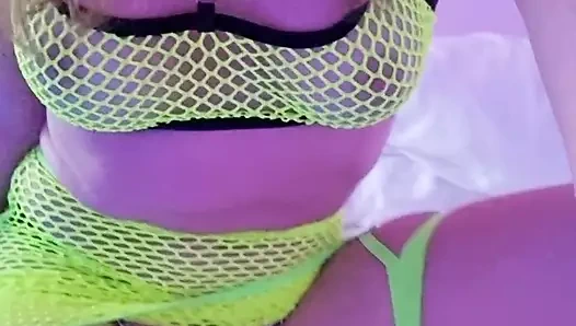 New Toy Made Her Lustful Pussy Squirt