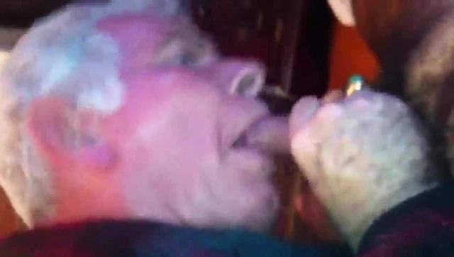 Daddy Likes To Suck