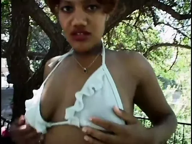Guy spreads her babe's pussy lips wide and eats her out