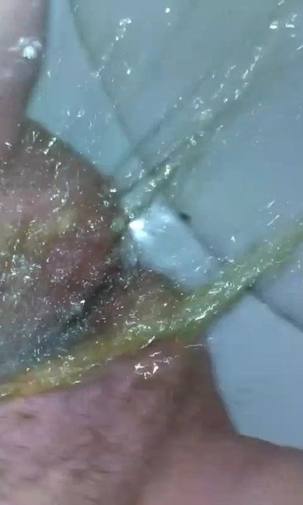 bbw wife pee