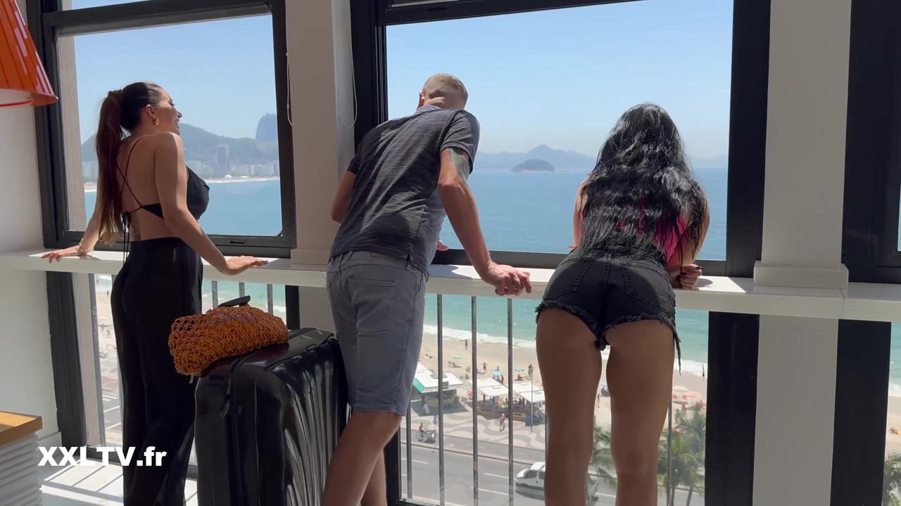 He is served by Clea Gaultier and Anna Polina