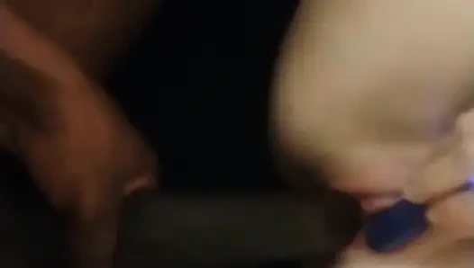 Глубокий поглаживание в ее кишких