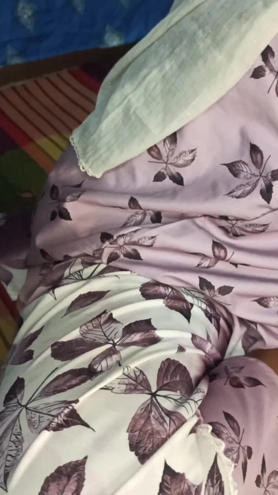 În aer liber pe strada de noapte din Dhaka, trezindu-i pe amândoi împreună, romantism, cameră frumoasă, relație grozavă cu cumnatul | Clip 1