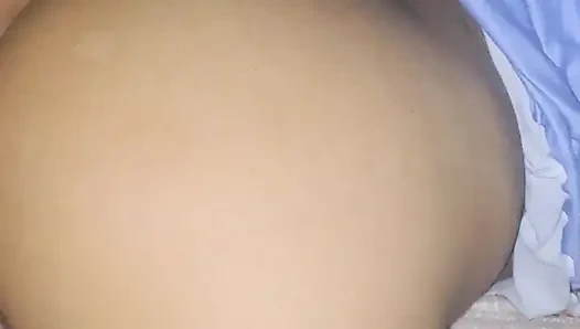 Aku suka banget sih kamu memasukannya ke dalam memekku