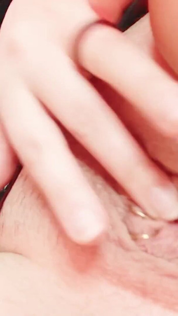 Moment à voir absolument de "Vous taquiner dans une cage de chasteté ... Une maîtresse femdom séduit - Arya Grander - clip vidéo d’humiliation porno"