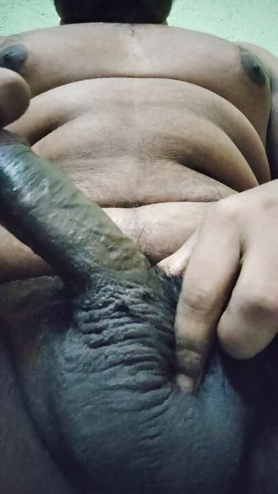 Desi bengali boy huge black cock masturbation with oil close up