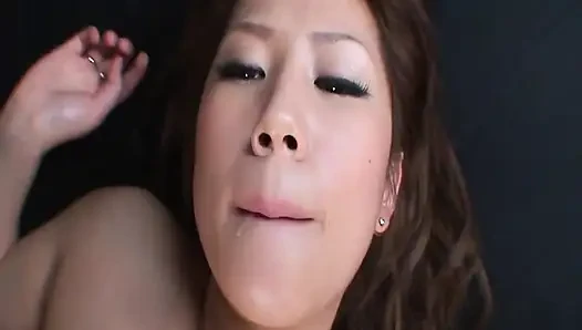 Model hot jepang yang lagi sange berat ngentot kontol tanpa sensor 5 - bagian 2