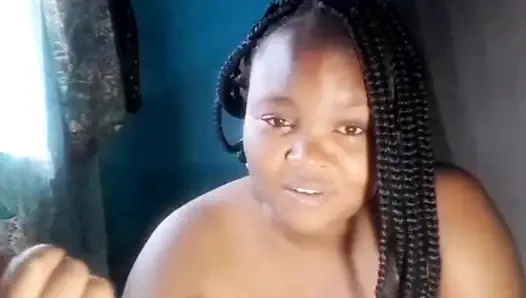 Шоу киски с большой черной задницей