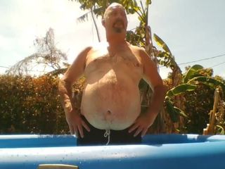 Avistamento de piscina na barriga gorda