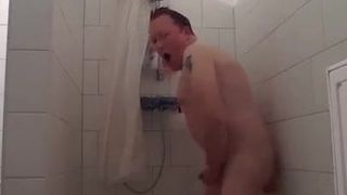 Cavalgando consolo shotting esperma no chuveiro