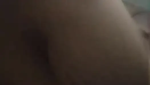 Hintli sevimli kız pembe amcık seviyor