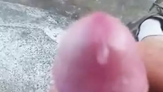 Mastürbasyon ve cumming açık havada.