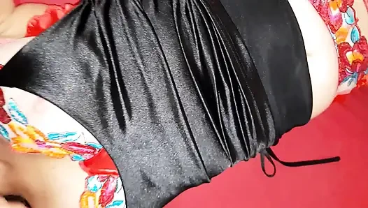 2386ss_02_French Amateur Fuck in Satin Clothes and Lingerie