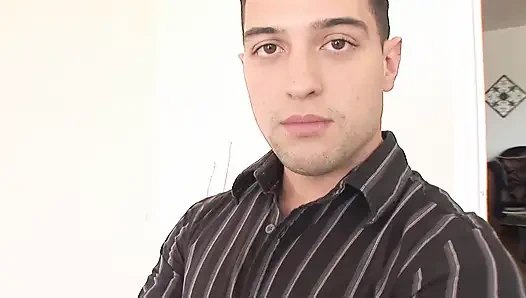 18-jähriger teenager bekommt riesigen schwanz in ihre enge muschi