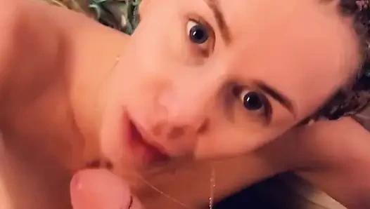 Quick Morning blowjob And Cum Swallowing POV