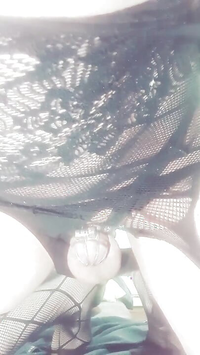 Lose Control in cage