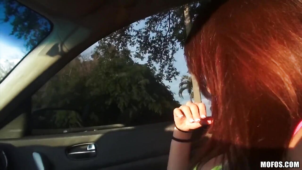 I Know That Girl - Dirty Raver Girl Wants to Suck