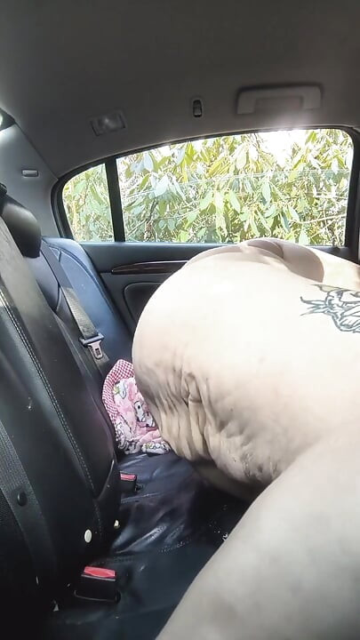 Face down ass ip to je způsob, jakým má ráda šukání