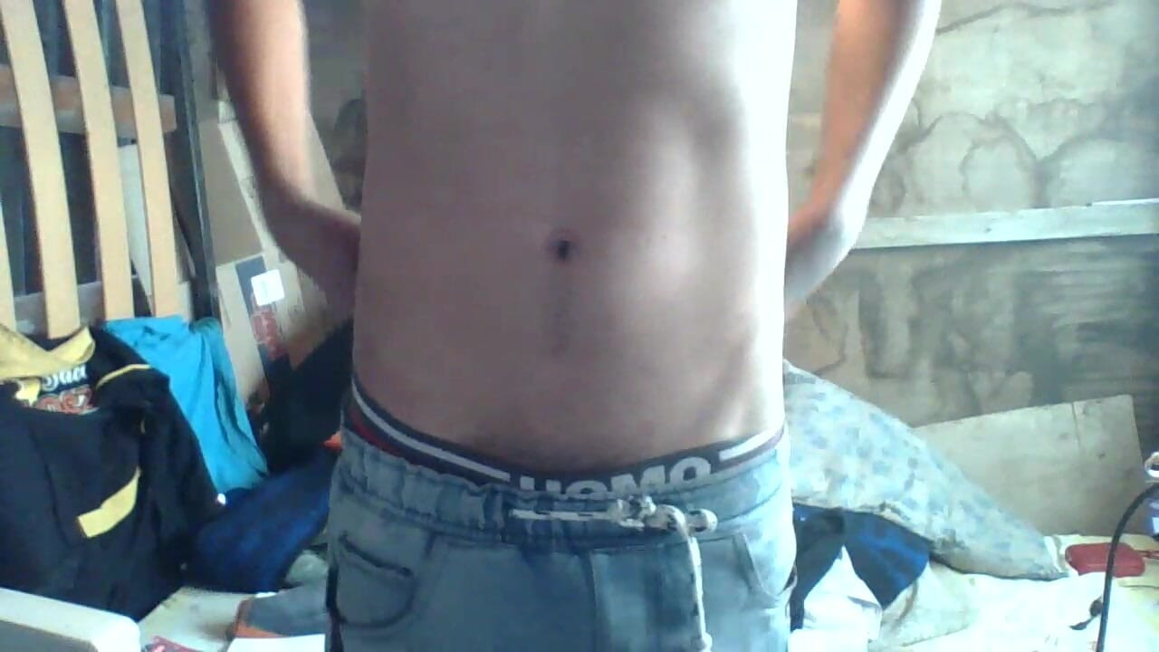 在这里等待我的牛奶溢出