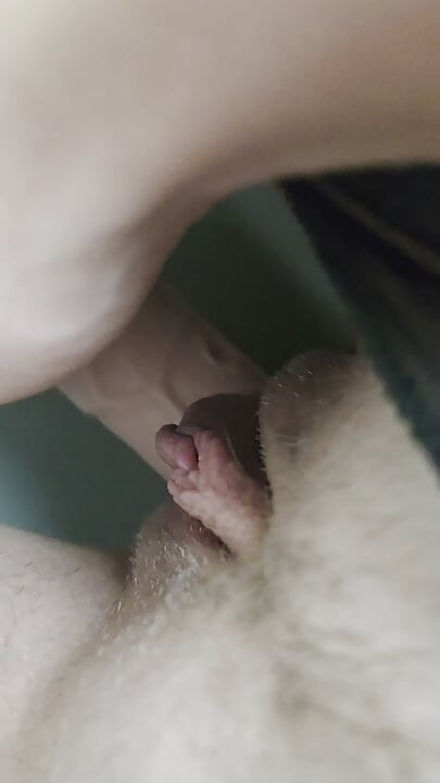 あなたのペニスは後遺症を伴うゴールデンシャワーが必要ですか?