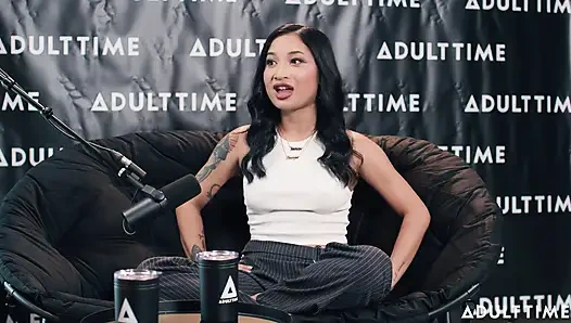 Avery Black Dry Humping, Kejahatan Sejati, & Mengarahkan VR Jagung | Podcast Khusus Orang Dewasa