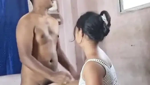 Hintli ateşli bakire evli kadın