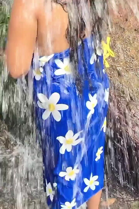 Sri Lankan Natural Girl Bathing