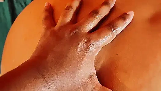 Горячая азиатская сучка занимается сексом раком в видео от первого лица