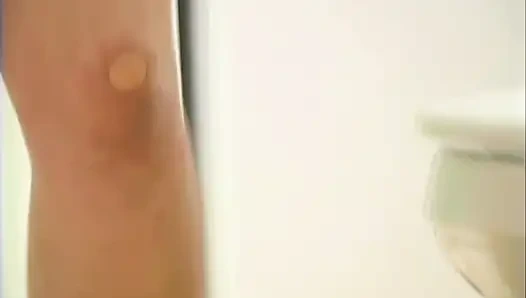 Nettes Zierliches, Naives Behaartes Mädchen, Schüchtern, Solo