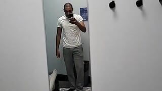 Miguel Brown im fitnessstudio, bereit zu gehen, video 18