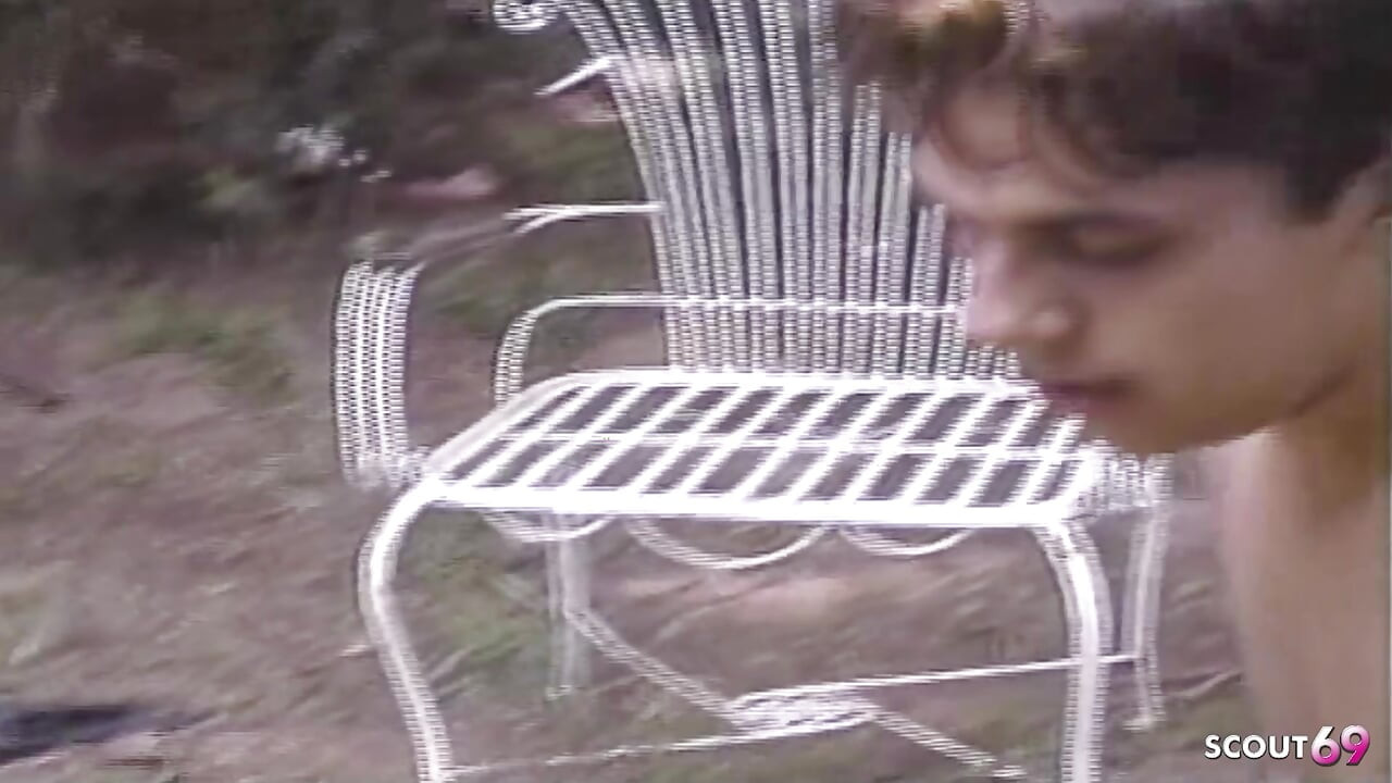 Transexuales latinas tetonas folladas en gangbang con sus culos apretados follados al aire libre