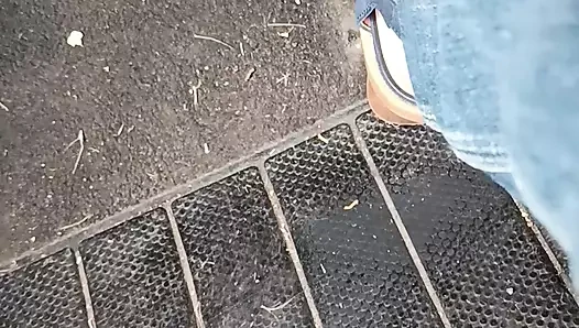 Vroom vroooom baby hummm vroom pedal