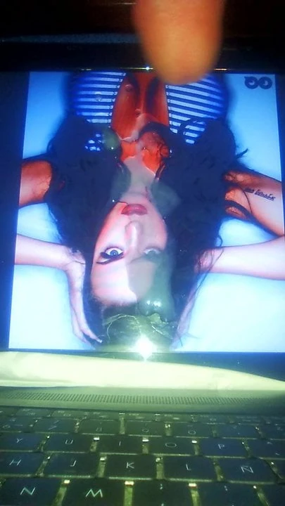 Трибьют спермы для Katy Perry от tributero1