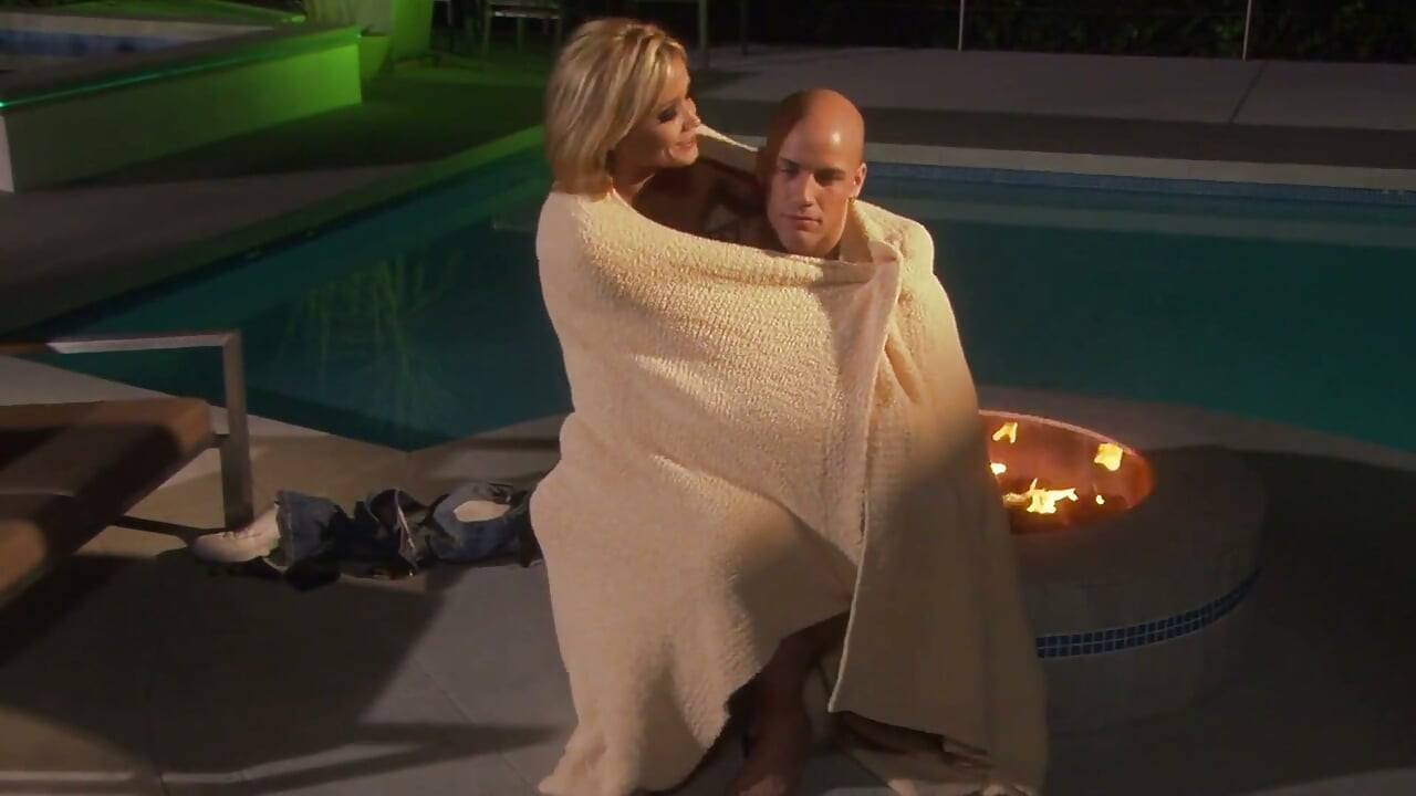Big Cocks Fans Scene-4 Sexy Small-titted Blonde MILF Gets Fucked by a Huge Cock by the Pool.