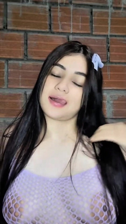Colombian actress shows off her big tits