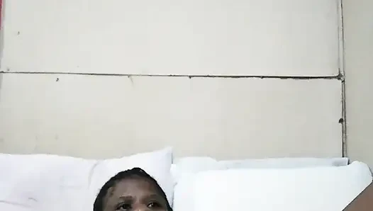Memperlihatkan beberapa garis gula