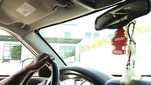 Ateşli büyük memeli esmer büyük siyah yarakla sikiliyor