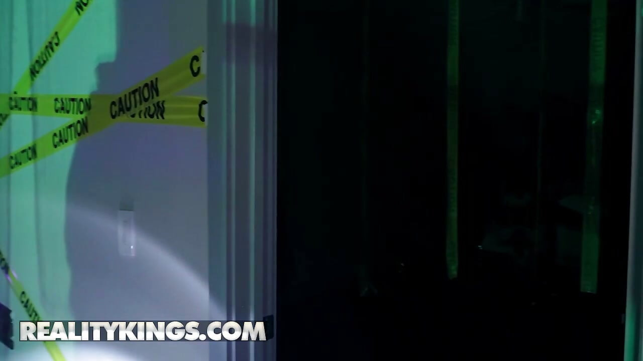 REALITY KINGS - Ricky Gets Cornered By Sisi Rose And Anna Claire Clouds For A Filthy Halloween Fuck Session