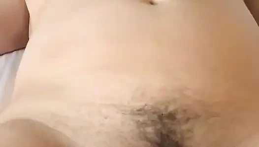 Liburan terikat banyak orgasme dengan mainan baru