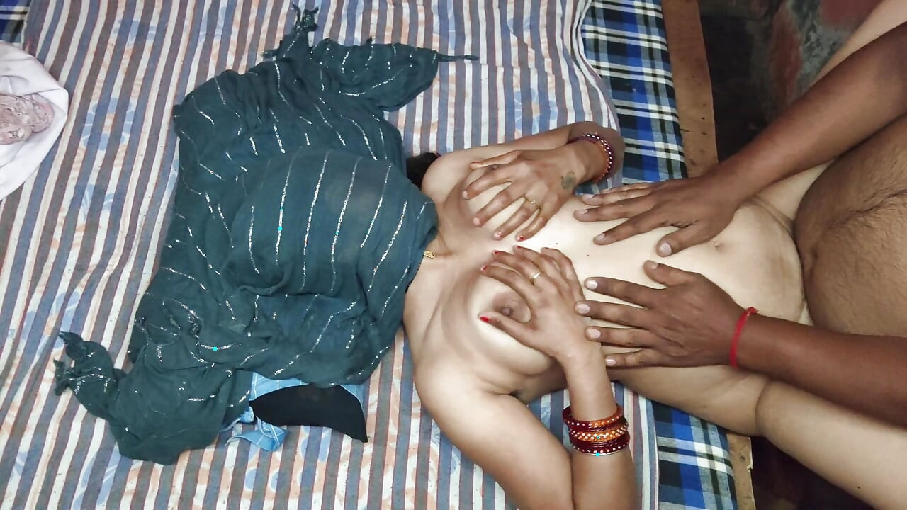 butyfull big boobs queen madu  deasi bhabi ne apne badye stan ka massage karay pme yar sa